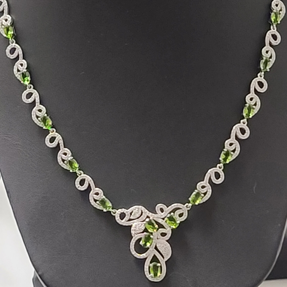 Vintage Peridot,White Topaz Swirl Necklace - Picture 3 of 7